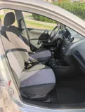 Vista 9 del Ford Fiesta plateado